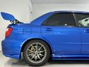 ＷＲＸ　ＳＴｉ　ＨＫＳ車高調／クロススピード１７ＡＷ／フジツボマフラー／前後クスコスタビ／オイルクーラー／社外ラジエター／ＢＬＩＴＺブローオフ／フルエアロ／ＭＯＭＯステ／全席フロアアルミプレート／サイド付ロールバー(12枚目)