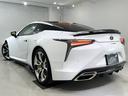 ＬＣ５００　Ｓパッケージ　赤革／ＭａｒｋＬｅｖｉｎｓｏｎサウンド／ＢＬＩＴＺフロントリップ／エイムゲインサイドスカート／Ｍａｘｔｏｎ　Ｄｅｓｉｇｎリアディフューザ／リアトランクスポイラ／イエローキャリパ／アクティブリアウィング（47枚目）
