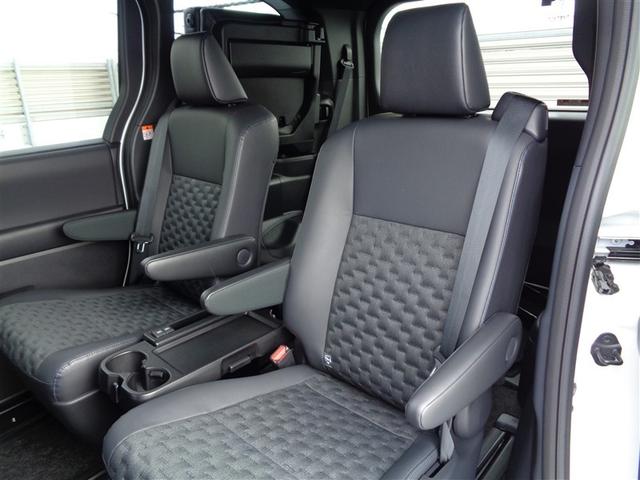 ヴォクシー S-Z トヨタ認定中古車 フルセグナビ DVD再生 ミュージックプレイヤー接続可 バックカメラ 衝突被害軽減システム ETC 両側電動スライド LEDヘッドランプ 乗車定員7人 3列シート ワンオーナー(14枚目)