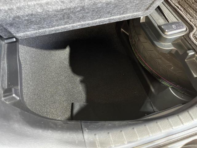 アルファード ２．５Ｓ　Ｃパッケージ　サンルーフ　純正９型ナビ　両側電動ドア　後席モニター　バックカメラ　衝突被害軽減システム　１００Ｖ電源　レーダークルーズ　禁煙車　電動リアゲート　前席シートエアコン　ドラレコ　コーナーセンサー（46枚目）