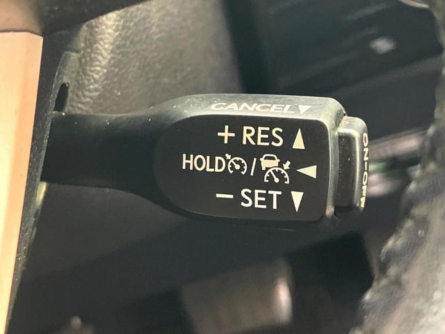 プリウス Sセーフティプラス バックカメラ レーダークルーズ ドラレコ スマートキー ETC 車線逸脱警報 ワンオーナー オートライト オートエアコン Bluetooth フルセグ(6枚目)