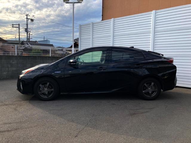 プリウス Sセーフティプラス バックカメラ レーダークルーズ ドラレコ スマートキー ETC 車線逸脱警報 ワンオーナー オートライト オートエアコン Bluetooth フルセグ(37枚目)