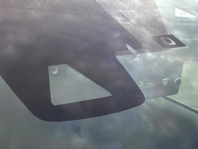 プリウス Sセーフティプラス バックカメラ レーダークルーズ ドラレコ スマートキー ETC 車線逸脱警報 ワンオーナー オートライト オートエアコン Bluetooth フルセグ(44枚目)