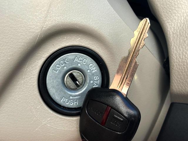 ｅＫワゴン Ｅ　ＳＤナビ　禁煙車　シートヒーター　ＥＴＣ　ＣＤ　ＤＶＤ再生　地デジ（7枚目）