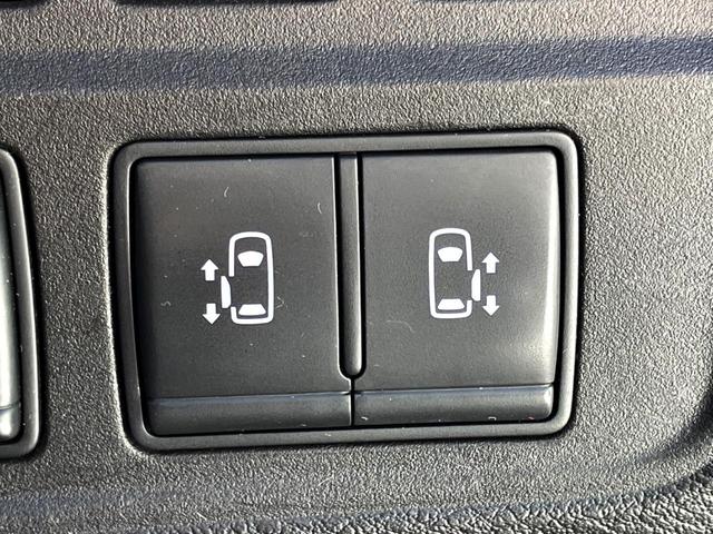 セレナ ハイウェイスターG 両側電動ドア 純正SDナビ 後席モニター バックカメラ 禁煙車 LEDヘッド ETC クルコン オートライト オートエアコン 純正16インチアルミ リアエアコン Bluetooth CD(29枚目)