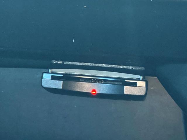 N-BOXカスタム G・Lパッケージ 電動スライドドア 純正SDナビ バックカメラ 禁煙車 HIDヘッド ETC オートエアコン 純正14インチアルミ CD DVD再生 地デジ(6枚目)