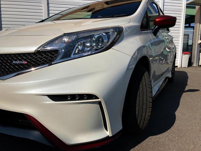 ノート ニスモ 純正SDナビ バックカメラ 禁煙車 HIDヘッド ETC オートライト オートエアコン 純正16インチアルミ Bluetooth CD フルセグ HIDフォグ(21枚目)