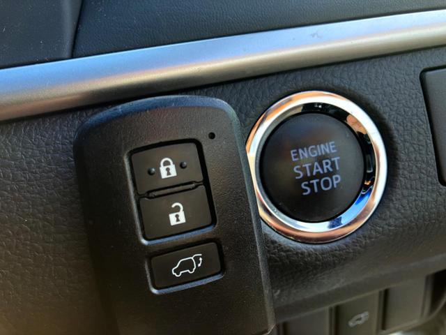 ハリアー プレミアム SDナビ バックカメラ 禁煙車 電動リアゲート ハーフレザーシート パワーシート スマートキー HIDヘッド ビルトインETC クルコン オートハイビーム 車線逸脱警報 オートライト オートエアコン(6枚目)