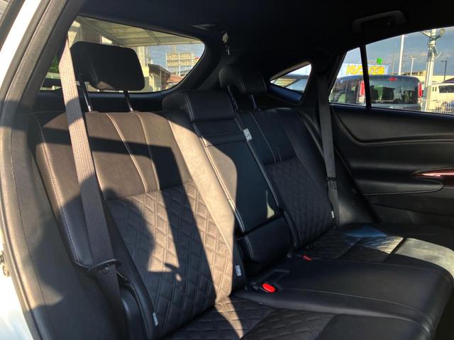 ハリアー プレミアム SDナビ バックカメラ 禁煙車 電動リアゲート ハーフレザーシート パワーシート スマートキー HIDヘッド ビルトインETC クルコン オートハイビーム 車線逸脱警報 オートライト オートエアコン(9枚目)