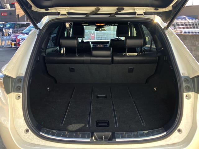 ハリアー プレミアム SDナビ バックカメラ 禁煙車 電動リアゲート ハーフレザーシート パワーシート スマートキー HIDヘッド ビルトインETC クルコン オートハイビーム 車線逸脱警報 オートライト オートエアコン(10枚目)