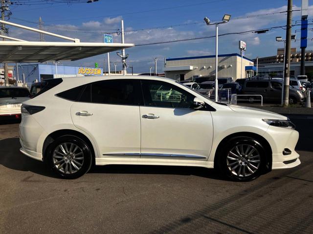 ハリアー プレミアム SDナビ バックカメラ 禁煙車 電動リアゲート ハーフレザーシート パワーシート スマートキー HIDヘッド ビルトインETC クルコン オートハイビーム 車線逸脱警報 オートライト オートエアコン(17枚目)