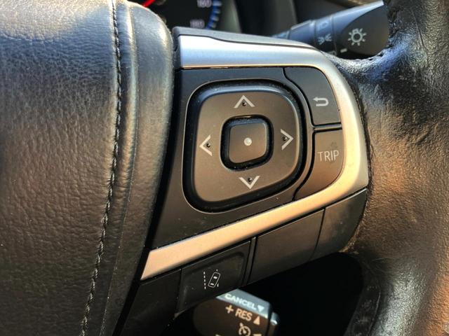 ハリアー プレミアム SDナビ バックカメラ 禁煙車 電動リアゲート ハーフレザーシート パワーシート スマートキー HIDヘッド ビルトインETC クルコン オートハイビーム 車線逸脱警報 オートライト オートエアコン(35枚目)