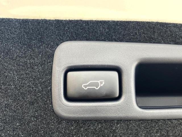 ハリアー プレミアム SDナビ バックカメラ 禁煙車 電動リアゲート ハーフレザーシート パワーシート スマートキー HIDヘッド ビルトインETC クルコン オートハイビーム 車線逸脱警報 オートライト オートエアコン(49枚目)