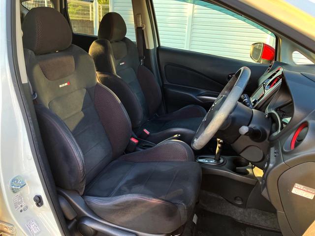 ノート ニスモ　純正ナビ　バックカメラ　ＥＴＣ　Ｂｌｕｅｔｏｏｔｈ接続　プッシュスタート　オートエアコン　横滑り防止（10枚目）