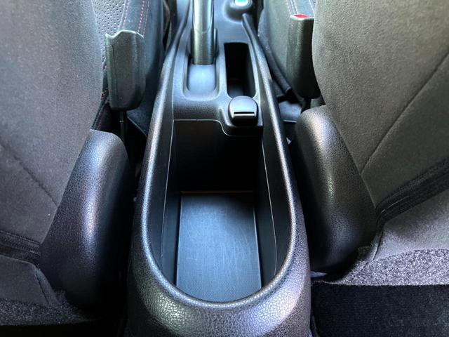 ノート ニスモ　純正ナビ　バックカメラ　ＥＴＣ　Ｂｌｕｅｔｏｏｔｈ接続　プッシュスタート　オートエアコン　横滑り防止（34枚目）