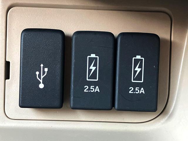 N-BOX G・Lターボホンダセンシング 両側電動ドア バックカメラ 衝突被害軽減システム 禁煙車 スマートキー LEDヘッド ビルトインETC クルコン オートエアコン Bluetooth CD DVD再生 ブルーレイ再生 フルセグ(42枚目)