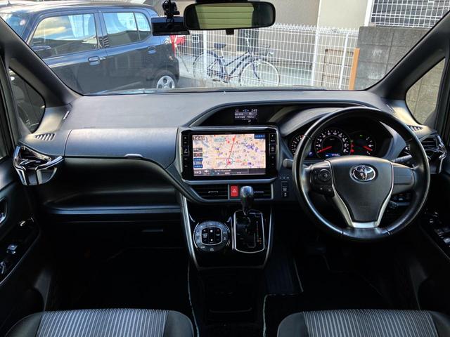 ヴォクシー ＺＳ　煌ＩＩ　ＡＬＰＩＮＥナビ　バックカメラ　後席モニター　両側電動ドア　衝突軽減装置　クルーズコントロール　ＥＴＣ　プッシュスタート　Ｂｌｕｅｔｏｏｔｈ接続　純正アルミ（2枚目）