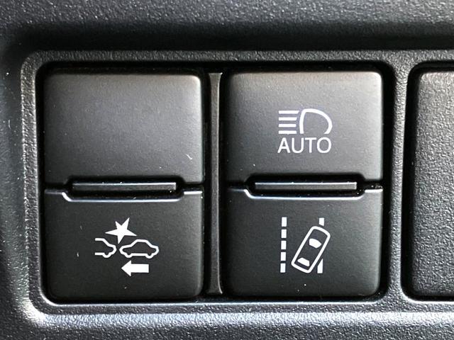 ヴォクシー ＺＳ　煌ＩＩ　ＡＬＰＩＮＥナビ　バックカメラ　後席モニター　両側電動ドア　衝突軽減装置　クルーズコントロール　ＥＴＣ　プッシュスタート　Ｂｌｕｅｔｏｏｔｈ接続　純正アルミ（7枚目）