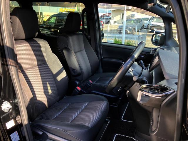 ヴォクシー ＺＳ　煌ＩＩ　ＡＬＰＩＮＥナビ　バックカメラ　後席モニター　両側電動ドア　衝突軽減装置　クルーズコントロール　ＥＴＣ　プッシュスタート　Ｂｌｕｅｔｏｏｔｈ接続　純正アルミ（13枚目）