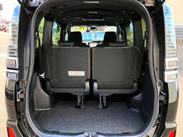 ヴォクシー ＺＳ　煌ＩＩ　ＡＬＰＩＮＥナビ　バックカメラ　後席モニター　両側電動ドア　衝突軽減装置　クルーズコントロール　ＥＴＣ　プッシュスタート　Ｂｌｕｅｔｏｏｔｈ接続　純正アルミ（35枚目）