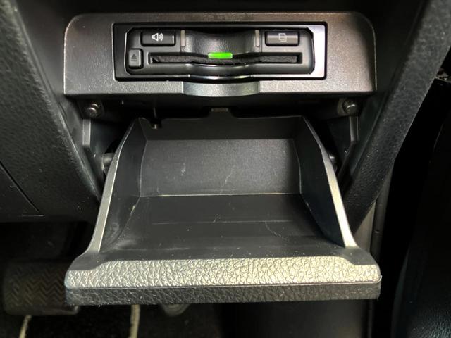 ヴォクシー ＺＳ　煌ＩＩ　ＡＬＰＩＮＥナビ　バックカメラ　後席モニター　両側電動ドア　衝突軽減装置　クルーズコントロール　ＥＴＣ　プッシュスタート　Ｂｌｕｅｔｏｏｔｈ接続　純正アルミ（42枚目）