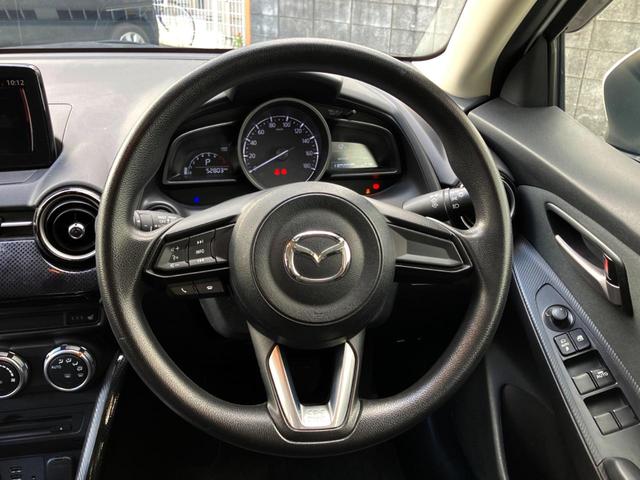 デミオ 15S 全周囲カメラ 禁煙車 ドラレコ コーナーセンサー LEDヘッド ビルトインETC 純正 車線逸脱警報 オートライト オートエアコン Bluetooth CD DVD再生 フルセグ(11枚目)