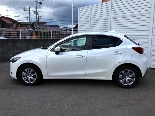 デミオ 15S 全周囲カメラ 禁煙車 ドラレコ コーナーセンサー LEDヘッド ビルトインETC 純正 車線逸脱警報 オートライト オートエアコン Bluetooth CD DVD再生 フルセグ(22枚目)