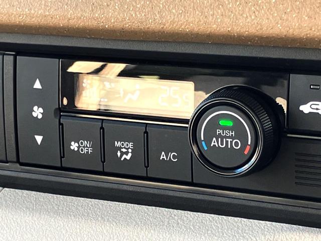 Ｎ－ＢＯＸ ベースグレード　Ｃａｒｒｏｚｚｅｒｉａオーディオ　電動スライドドア　衝突軽減装置　レーダークルーズコントロール　オートエアコン　プッシュスタート　電動パーキングブレーキ（6枚目）