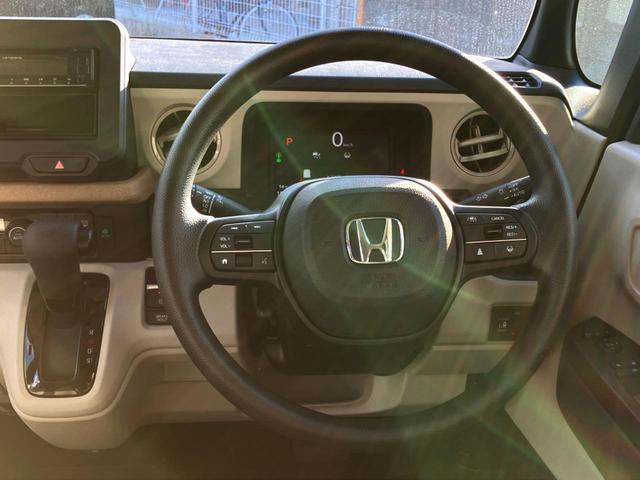 Ｎ－ＢＯＸ ベースグレード　Ｃａｒｒｏｚｚｅｒｉａオーディオ　電動スライドドア　衝突軽減装置　レーダークルーズコントロール　オートエアコン　プッシュスタート　電動パーキングブレーキ（10枚目）