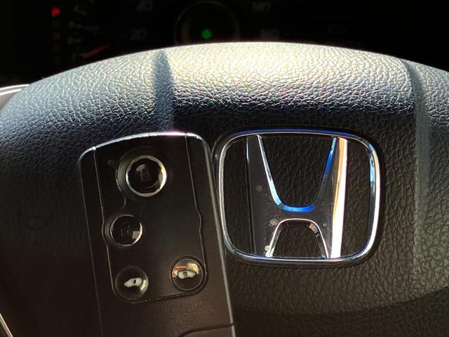 ステップワゴンスパーダ Ｚ　Ｇａｔｈｅｒｓ純正ナビ　バックカメラ　両側電動ドア　ＥＴＣ　オートエアコン　ＨＩＤヘッドライト　純正アルミホイール　パドルシフト（8枚目）