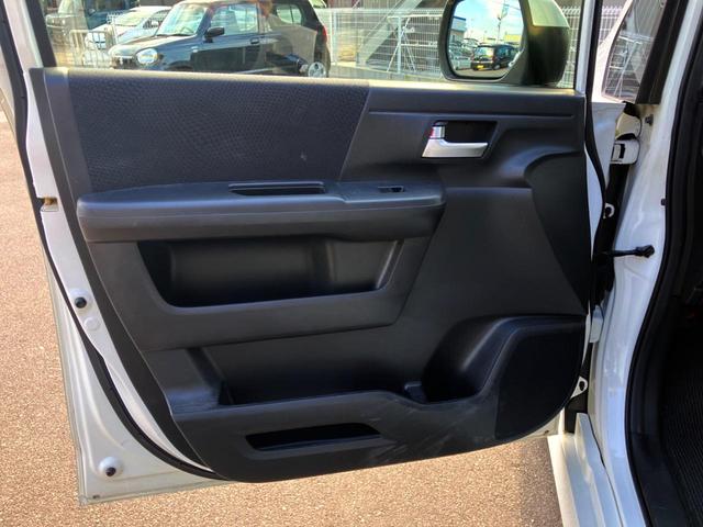 ステップワゴンスパーダ Ｚ　Ｇａｔｈｅｒｓ純正ナビ　バックカメラ　両側電動ドア　ＥＴＣ　オートエアコン　ＨＩＤヘッドライト　純正アルミホイール　パドルシフト（39枚目）