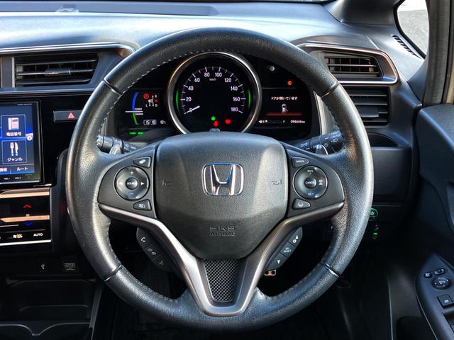 フィットハイブリッド Ｓ　ホンダセンシング　Ｇａｔｈｅｒｓ純正ナビ　バックカメラ　衝突軽減装置　レーダークルーズコントロール　ＥＴＣ　プッシュスタート　純正アルミ　Ｂｌｕｅｔｏｏｔｈ接続（9枚目）