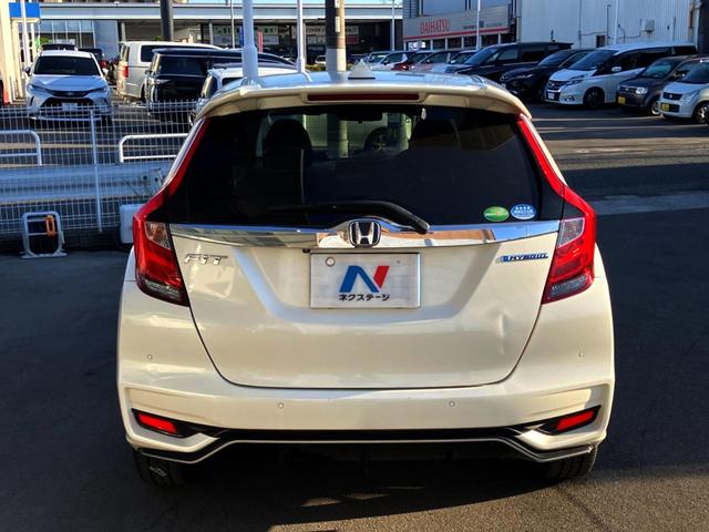 フィットハイブリッド Ｓ　ホンダセンシング　Ｇａｔｈｅｒｓ純正ナビ　バックカメラ　衝突軽減装置　レーダークルーズコントロール　ＥＴＣ　プッシュスタート　純正アルミ　Ｂｌｕｅｔｏｏｔｈ接続（16枚目）