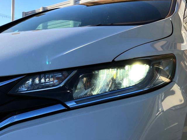 フィットハイブリッド Ｓ　ホンダセンシング　Ｇａｔｈｅｒｓ純正ナビ　バックカメラ　衝突軽減装置　レーダークルーズコントロール　ＥＴＣ　プッシュスタート　純正アルミ　Ｂｌｕｅｔｏｏｔｈ接続（17枚目）