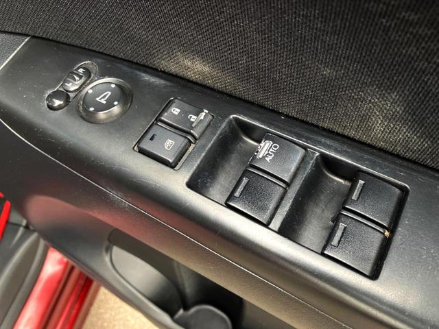 N-BOXカスタム G・Aパッケージ 電動スライドドア バックカメラ ドラレコ HIDヘッド ETC オートライト オートエアコン Bluetooth CD DVD再生 地デジ HIDフォグ(27枚目)