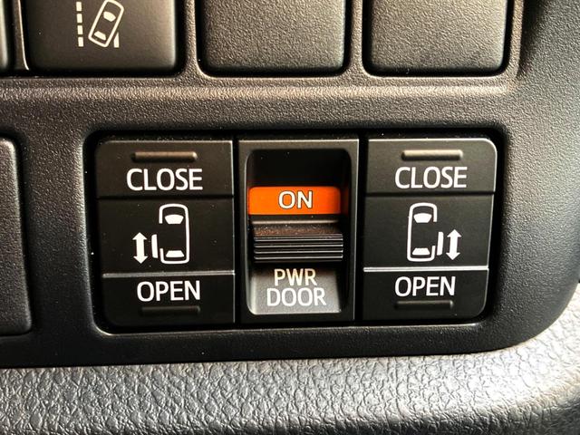 ヴォクシー ZS 煌III 両側電動ドア バックカメラ 衝突被害軽減システム ハーフレザーシート ドラレコ コーナーセンサー スマートキー LEDヘッド ビルトインETC クルコン 純正16インチアルミ 車線逸脱警報(6枚目)