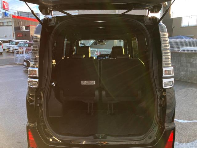 ヴォクシー ZS 煌III 両側電動ドア バックカメラ 衝突被害軽減システム ハーフレザーシート ドラレコ コーナーセンサー スマートキー LEDヘッド ビルトインETC クルコン 純正16インチアルミ 車線逸脱警報(12枚目)