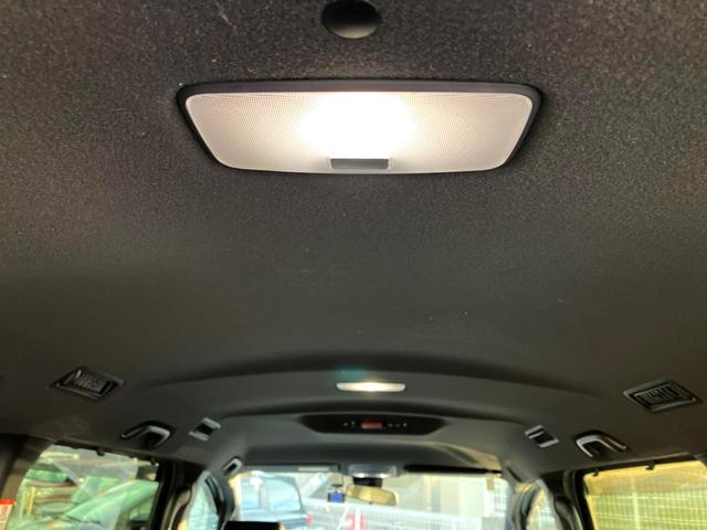 ヴォクシー ZS 煌III 両側電動ドア バックカメラ 衝突被害軽減システム ハーフレザーシート ドラレコ コーナーセンサー スマートキー LEDヘッド ビルトインETC クルコン 純正16インチアルミ 車線逸脱警報(29枚目)