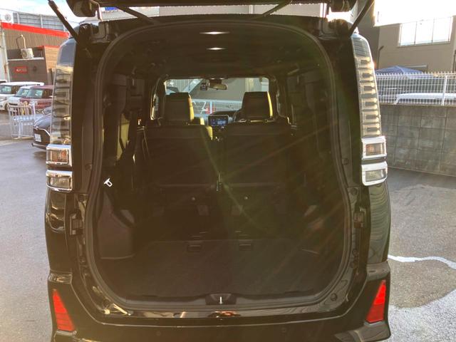 ヴォクシー ZS 煌III 両側電動ドア バックカメラ 衝突被害軽減システム ハーフレザーシート ドラレコ コーナーセンサー スマートキー LEDヘッド ビルトインETC クルコン 純正16インチアルミ 車線逸脱警報(30枚目)