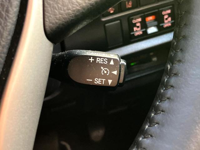 ヴォクシー ZS 煌III 両側電動ドア バックカメラ 衝突被害軽減システム ハーフレザーシート ドラレコ コーナーセンサー スマートキー LEDヘッド ビルトインETC クルコン 純正16インチアルミ 車線逸脱警報(44枚目)