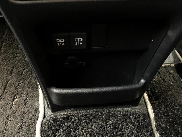 ヴォクシー ZS 煌III 両側電動ドア バックカメラ 衝突被害軽減システム ハーフレザーシート ドラレコ コーナーセンサー スマートキー LEDヘッド ビルトインETC クルコン 純正16インチアルミ 車線逸脱警報(53枚目)