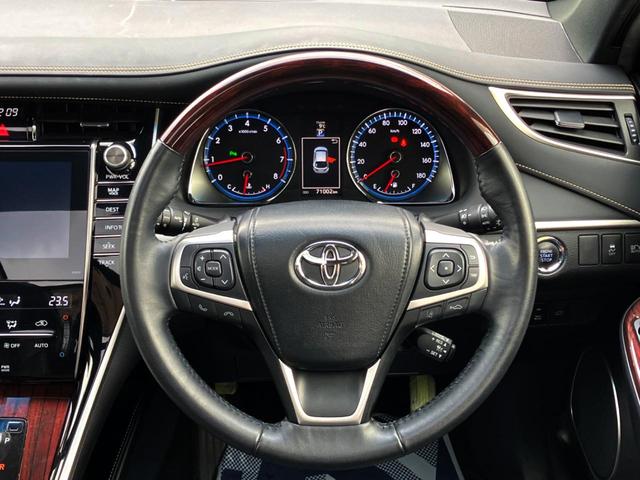 ハリアー プレミアム　アドバンスドパッケージ　サンルーフ　メーカーナビ　全周囲カメラ　ＪＢＬサウンド　衝突軽減装置　ＥＴＣ　パワーリアゲート　プッシュスタート　純正アルミ　パワーシート（10枚目）