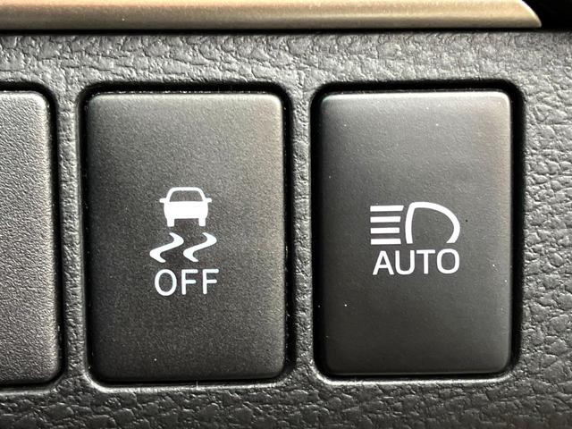 ハリアー プレミアム　アドバンスドパッケージ　サンルーフ　メーカーナビ　全周囲カメラ　ＪＢＬサウンド　衝突軽減装置　ＥＴＣ　パワーリアゲート　プッシュスタート　純正アルミ　パワーシート（32枚目）