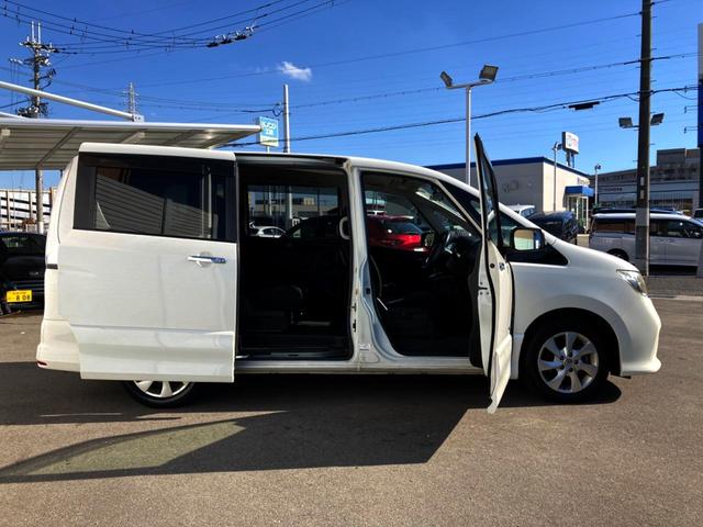 セレナ ハイウェイスター S-ハイブリッド 両側電動ドア 後席モニター バックカメラ 禁煙車 電動リアゲート ドラレコ スマートキー HIDヘッド ビルトインETC クルコン 純正16インチアルミ オートライト オートエアコン CD(22枚目)