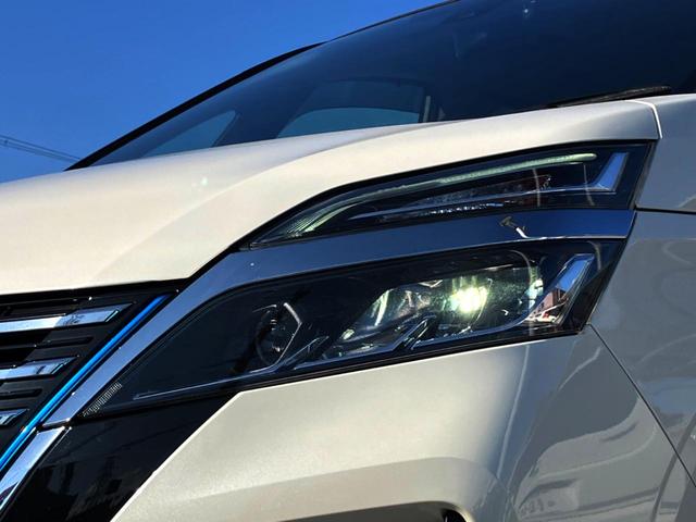 �y�k�d�c�w�b�h���C�g�z���V����ԑ��s�����ǍD�Ȏ��E���m�ۂ����S���ĉ^�]�ł��鍂�P�x�k�d�c�w�b�h���C�g�𑕔��I�_�����x�������A����d�͂��}�����Ă��܂��B