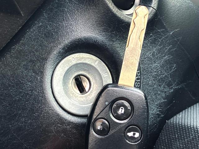 ���L�[���X�G���g���[�I�{�^���P�ŁA�L�[�������Ȃ��Ă��h�A�̊J���\�ł���