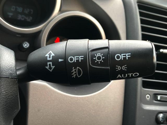 クロスロード ＨＤＤナビエディション　純正ナビ　バックカメラ　オートエアコン　ＥＴＣ　キーレスエントリー　純正アルミ　ＨＩＤヘッドライト（28枚目）