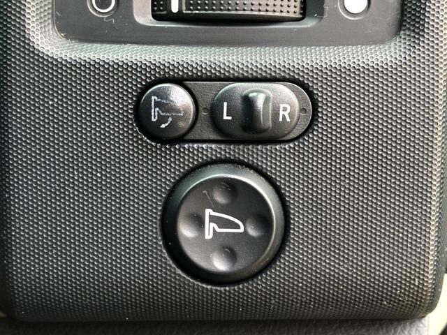 クロスロード ＨＤＤナビエディション　純正ナビ　バックカメラ　オートエアコン　ＥＴＣ　キーレスエントリー　純正アルミ　ＨＩＤヘッドライト（30枚目）