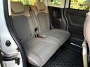 後部座席も気になるようなキズ・汚れやへたり等、大きなダメージはなく、良好な状態です。