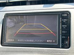 【バックカメラ】駐車時に後方がリアルタイム映像で確認できます。大型商業施設や立体駐車場での駐車時や、夜間のバック時に大活躍！運転スキルに関わらず、今や必須となった装備のひとつです！ 4